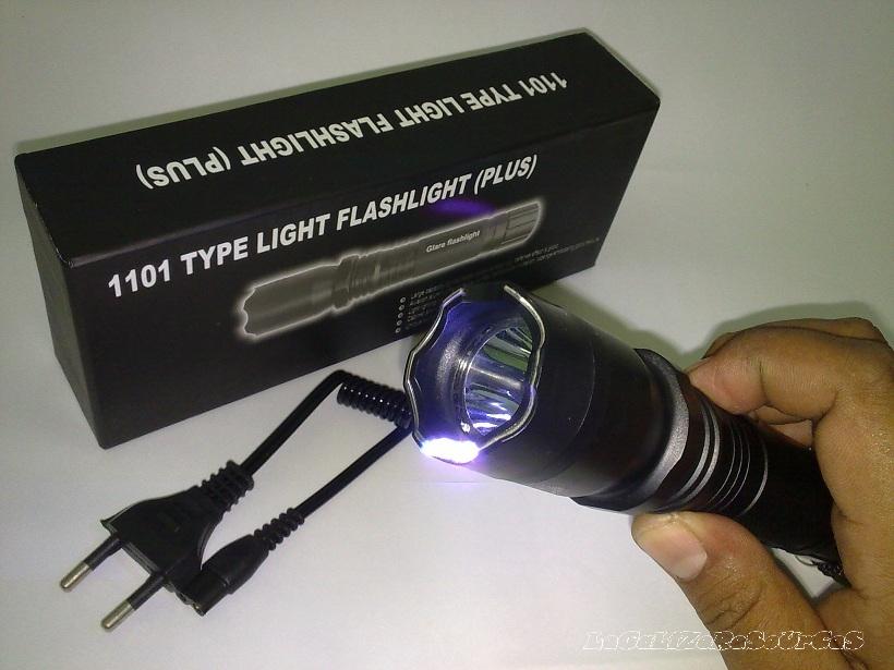 defence-stun-gun-1101-type-light-flashlight-legalizeresource-1301-09-LegalizeResource@2.jpg