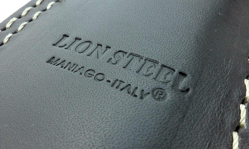 08-Lionsteel-T5-leather-embossed-P1260692.jpg