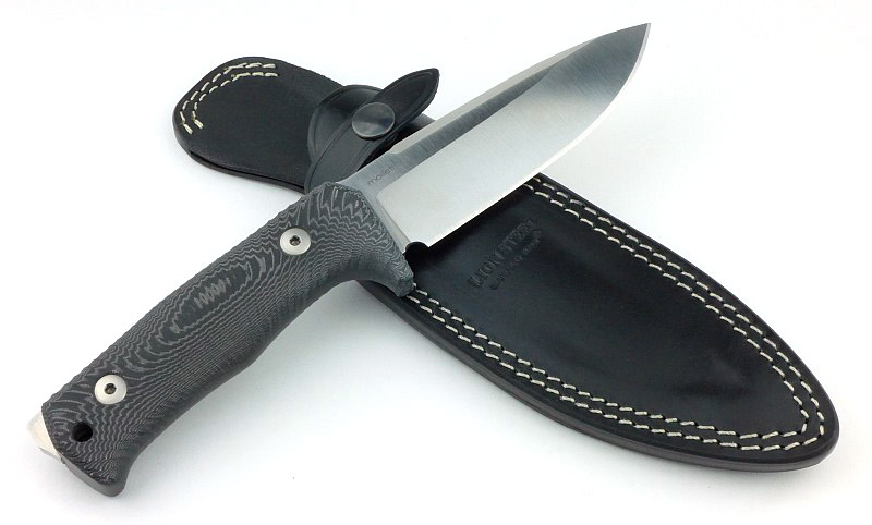 32-Lionsteel-T5-with-sheath-P1260830.jpg